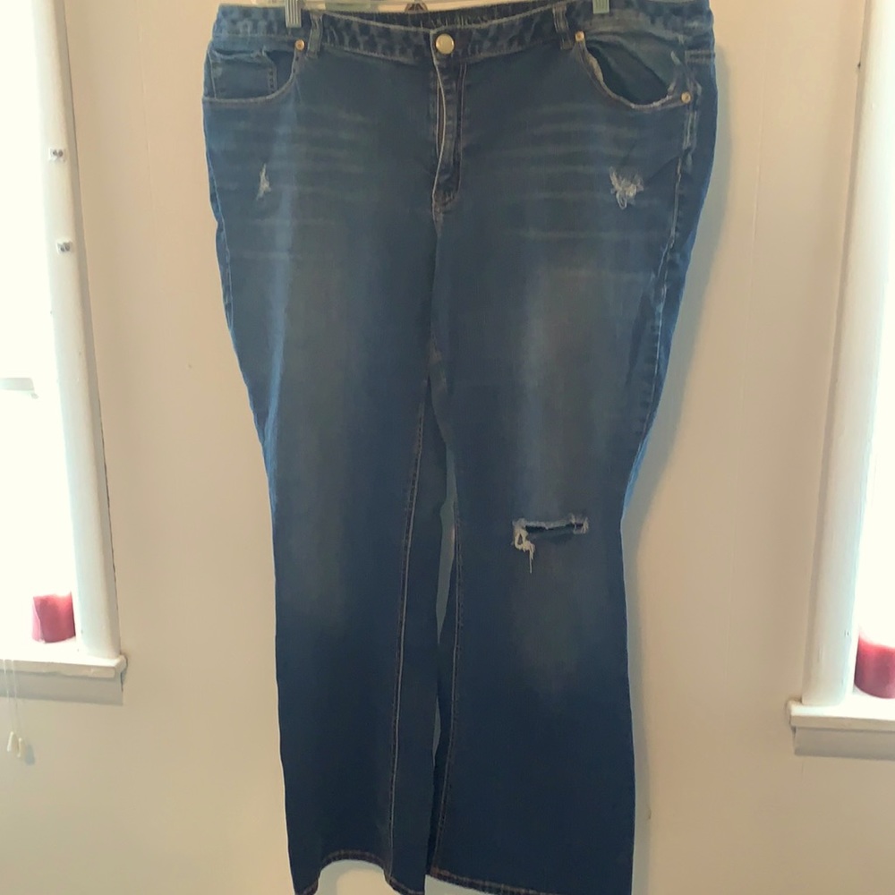 Lane Bryant Bootcut Jean w/ destruction, Size 22.
